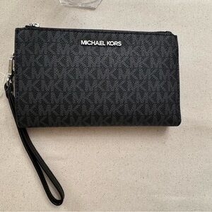 NWT Michael Kors Signature Jet Set Double-Zip Wristlet